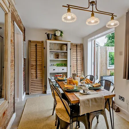 2 Bed In York Oc-78054 * Normanby