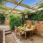 2 Bed In York Oc-78054 Normanby